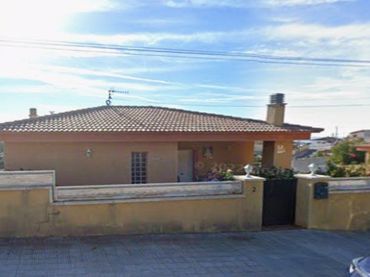 Casa pareada en venta en calle Alaska