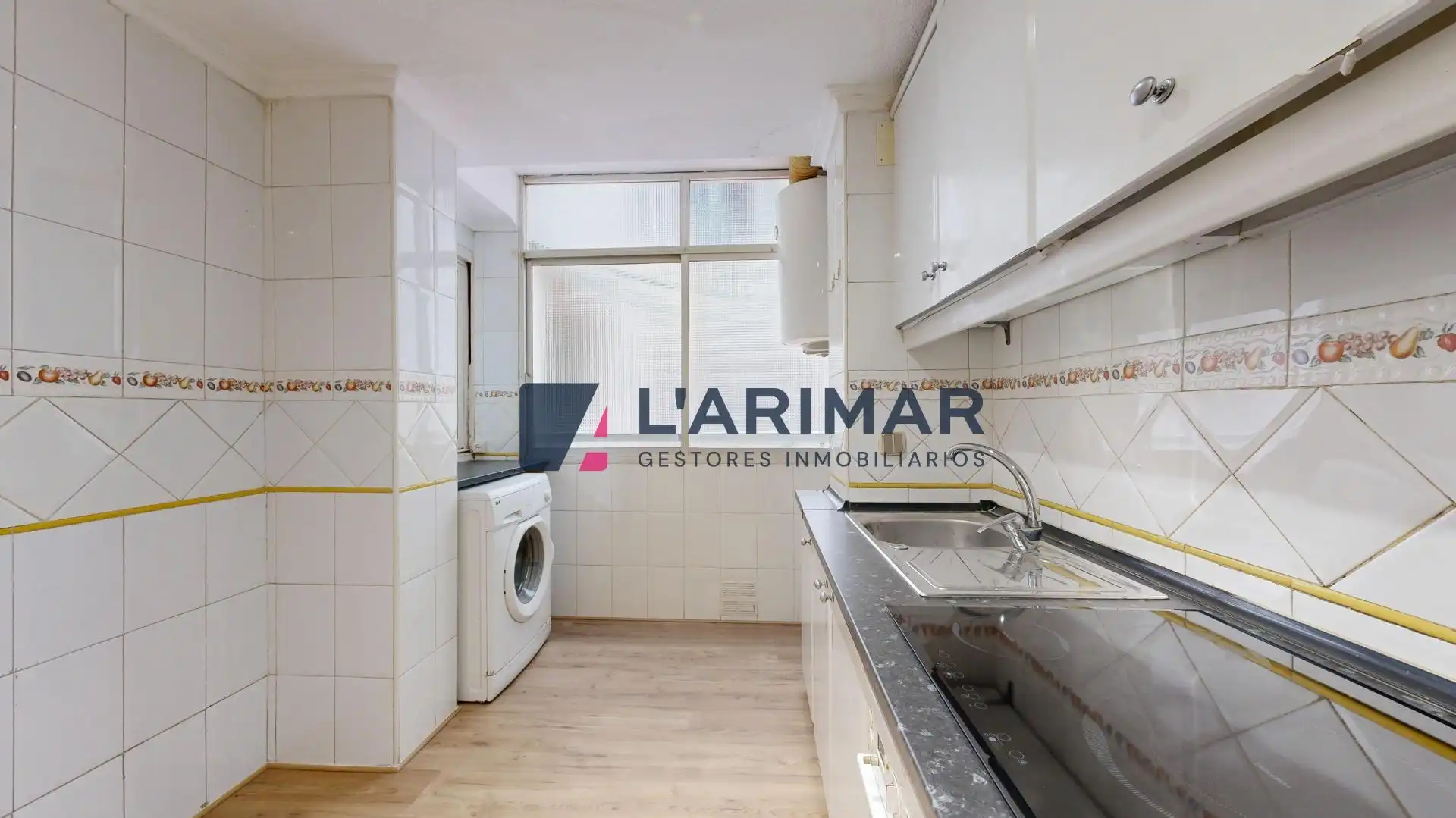 Habitación de Piso en venta en Alicante / Alacant con Amueblado y Piscina comunitaria