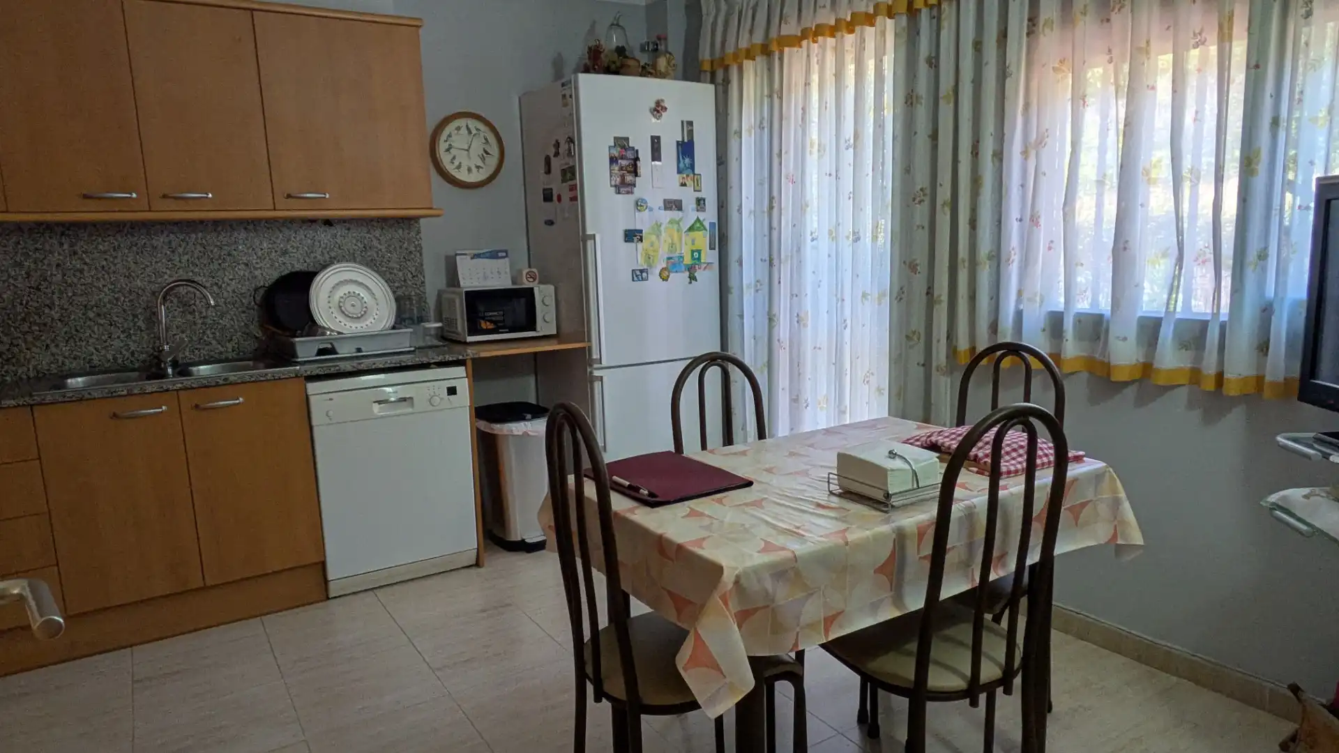 Cuina de Casa adosada en venda en Tarragona amb Calefacció, Terrassa i Moblat