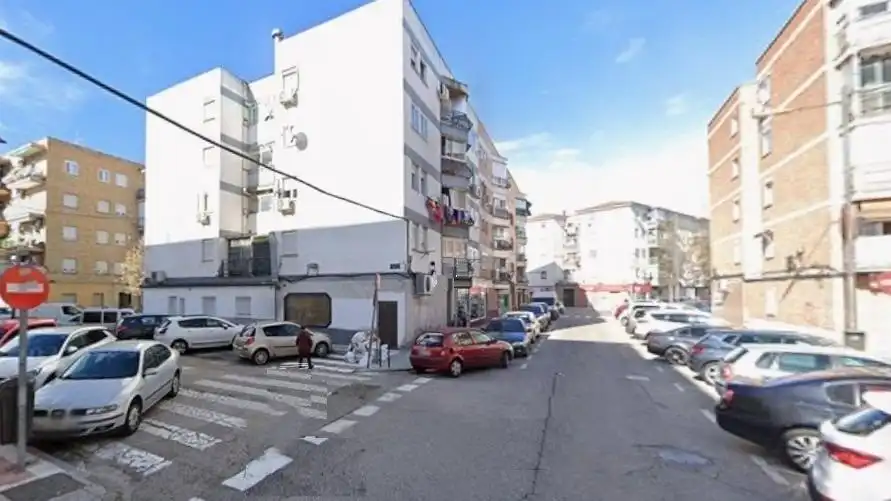 Vista exterior de Piso en venta en Parla