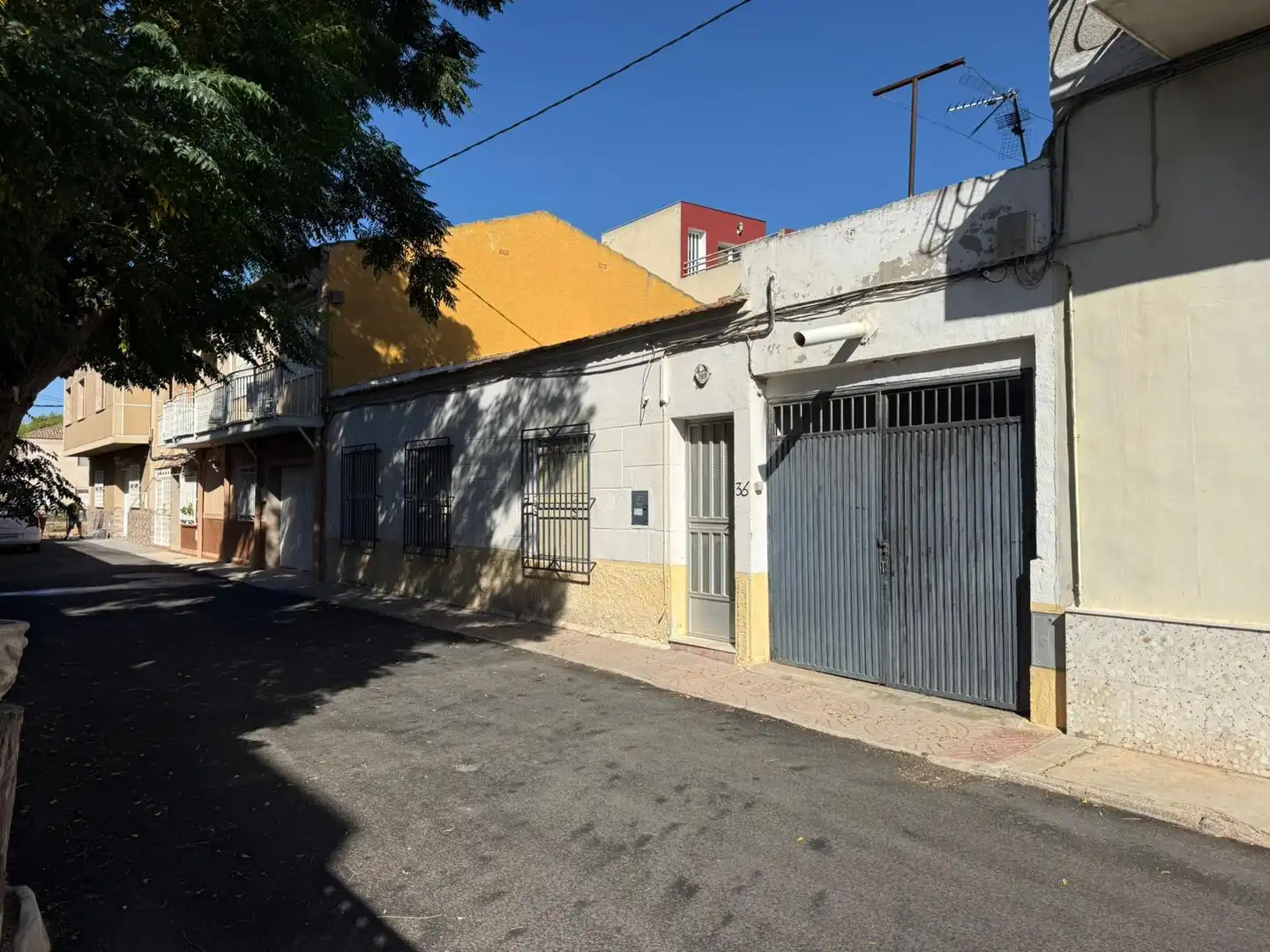 Maison mitoyenne à vendre à CV-921