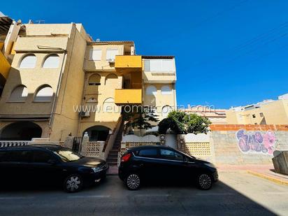 Vista exterior de Apartament en venda en Torrevieja amb Terrassa