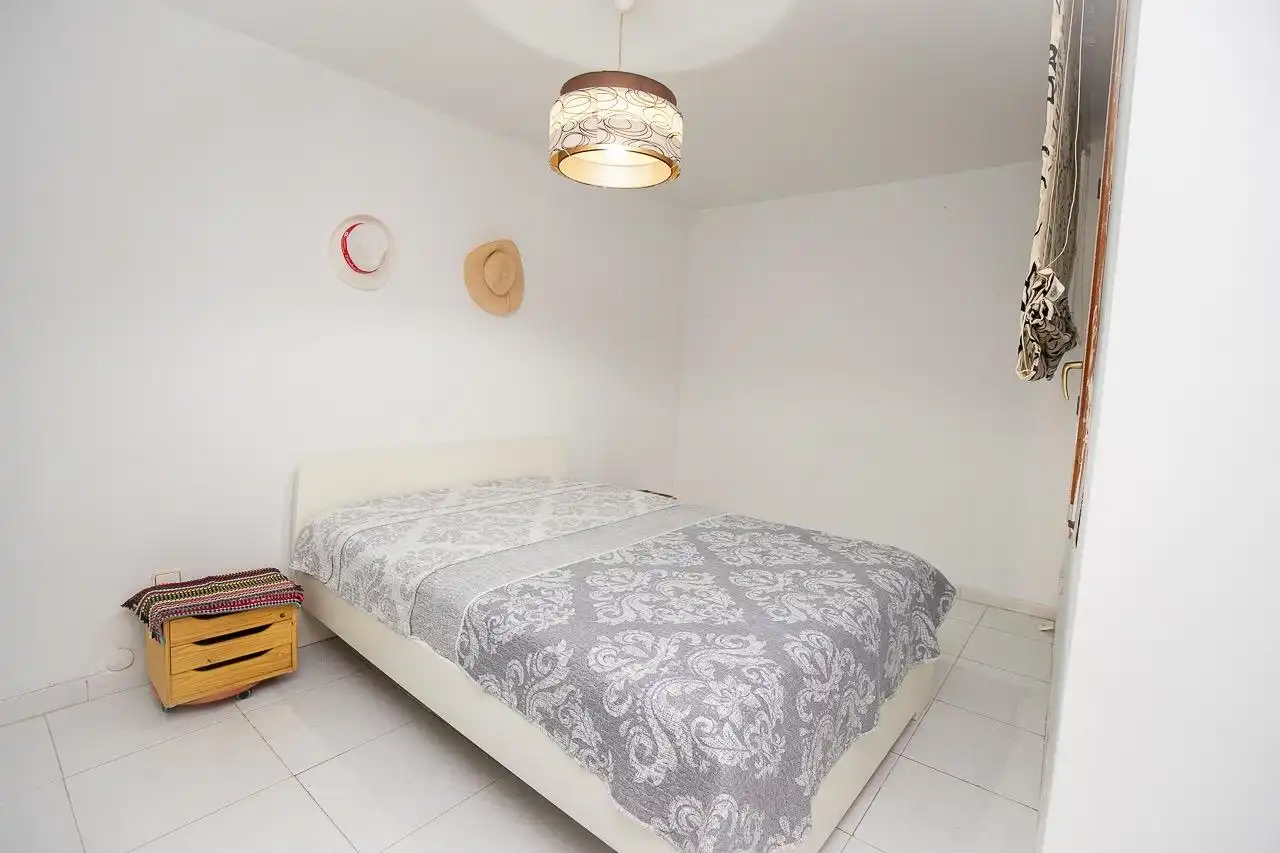 Habitación de Apartamento en venta en Tarragona con Terraza y Balcón