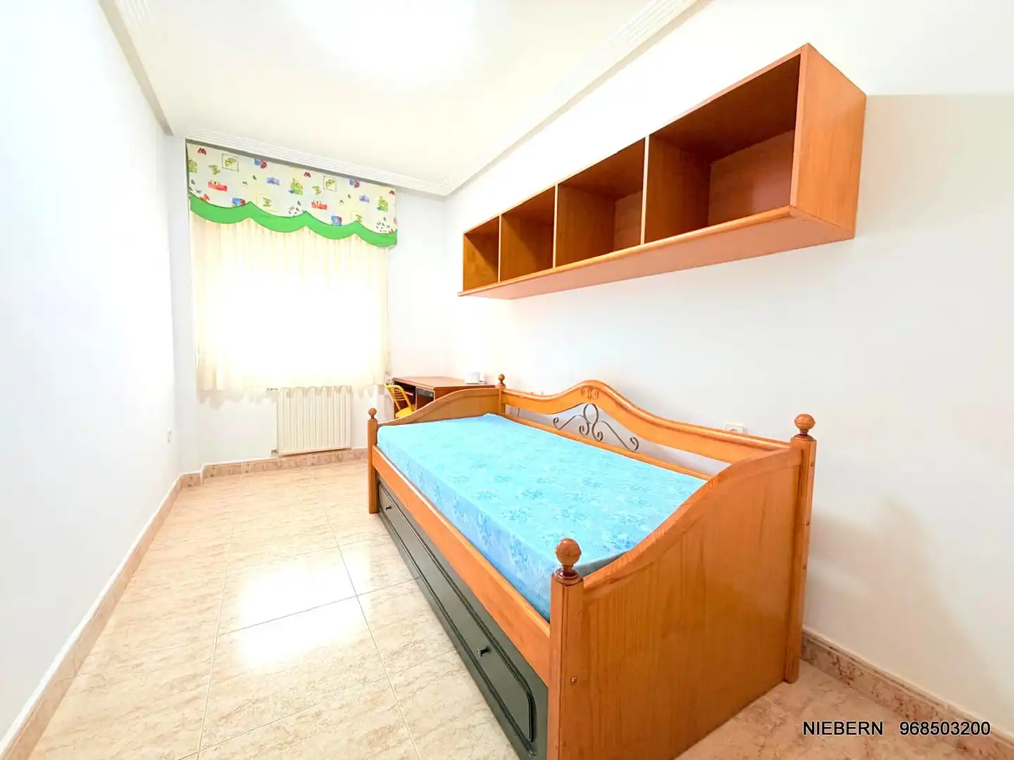 Flat with terrace to rent in Avenida de Venecia, imagen 57
