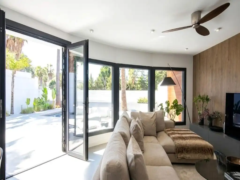 Living room of Detached homes for sale in Sitges  with Air Conditioner, Heating and Private garden