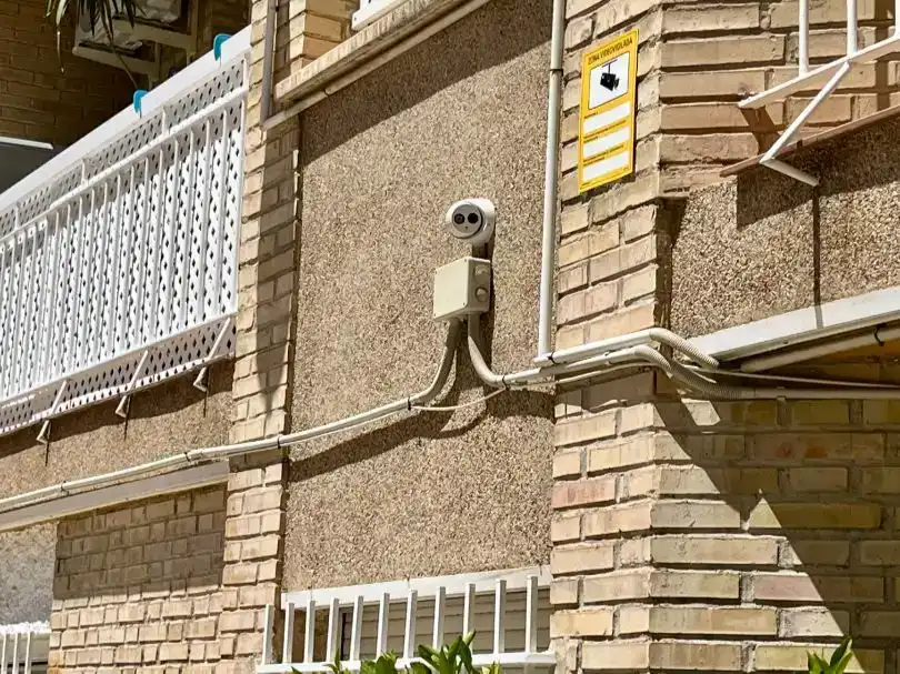 Vista exterior de Pis en venda en  Jaén Capital amb Aire condicionat, Terrassa i Balcó