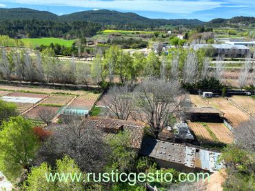 Country house with garden for sale in Carrer de la Font 1