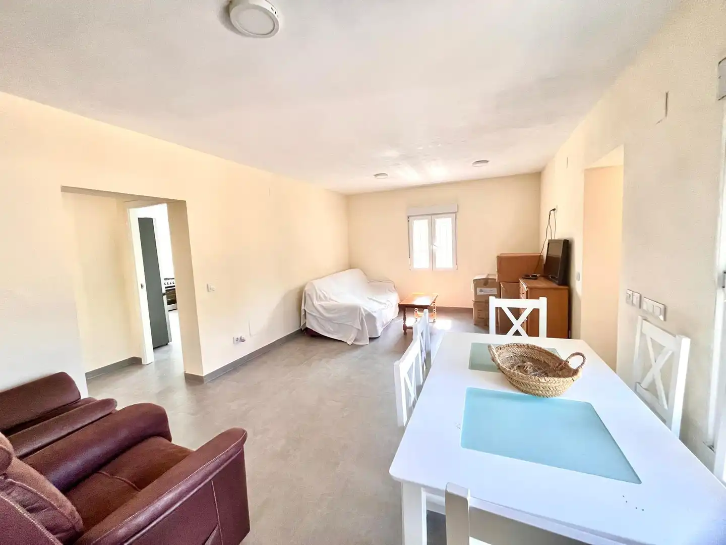 Sala d'estar de Casa o xalet en venda en Chiclana de la Frontera amb Jardí privat i Terrassa