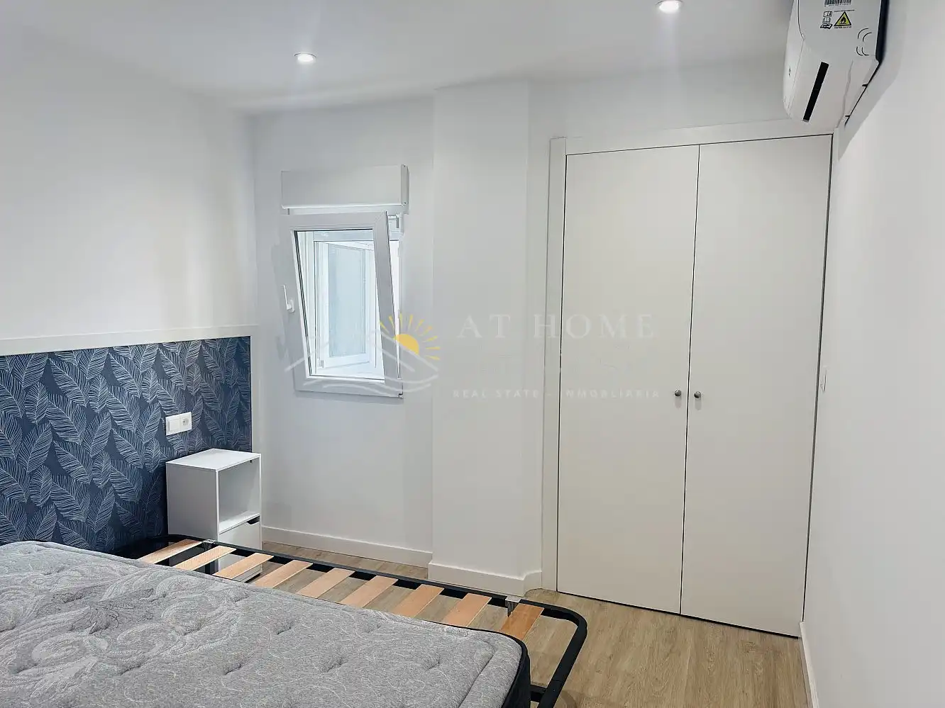 Dormitori de Apartament en venda en Nerja amb Terrassa, Piscina i Forn