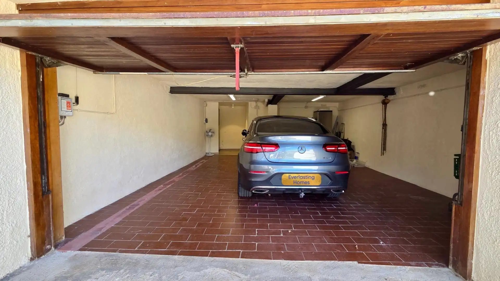 Aparcament de Casa o xalet en venda en Lloret de Mar amb Aire condicionat, Calefacció i Jardí privat