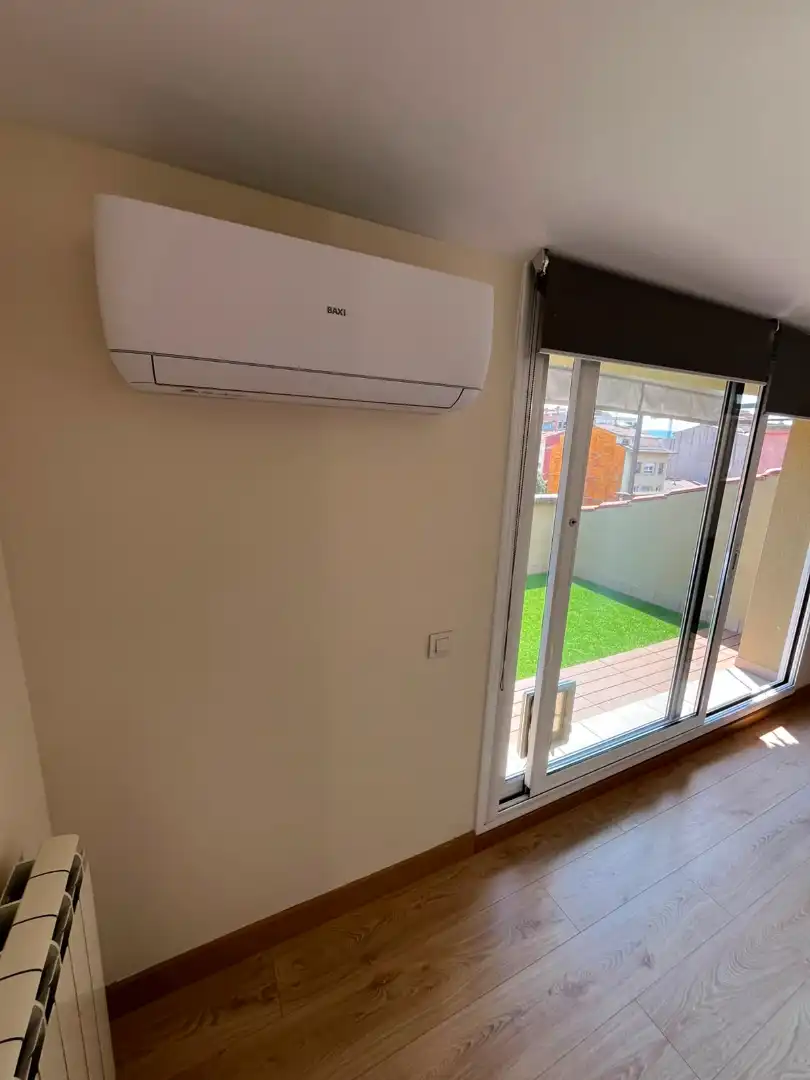 Terrassa de Dúplex en venda en Vic amb Aire condicionat, Calefacció i Terrassa