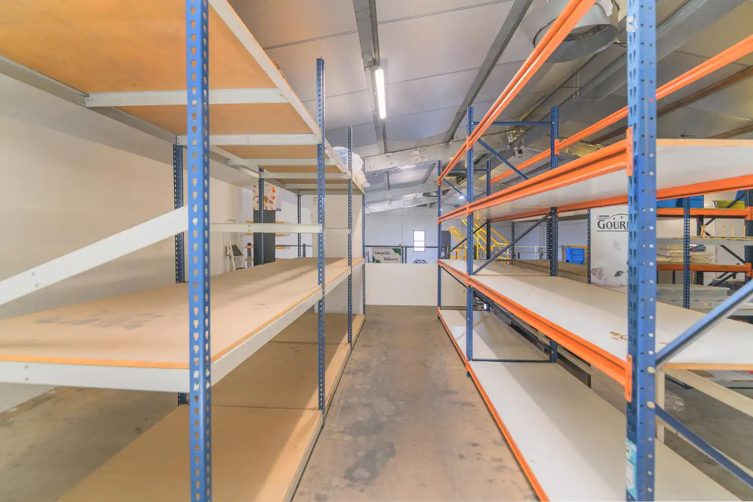 Fabrikhallen zur Miete in Viladecans