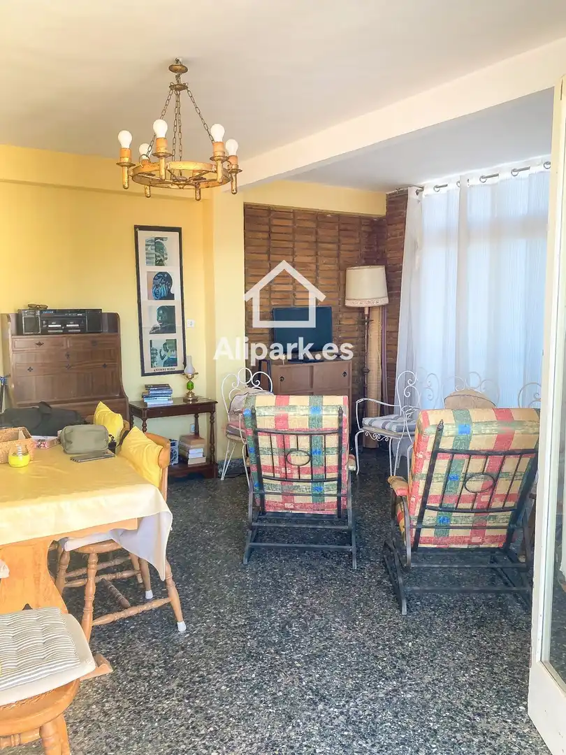 Pis en venda en Alicante / Alacant amb Terrassa i Moblat