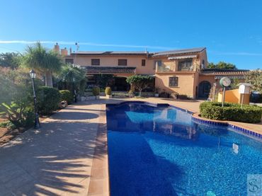 Maison avec piscine à vendre à Centro