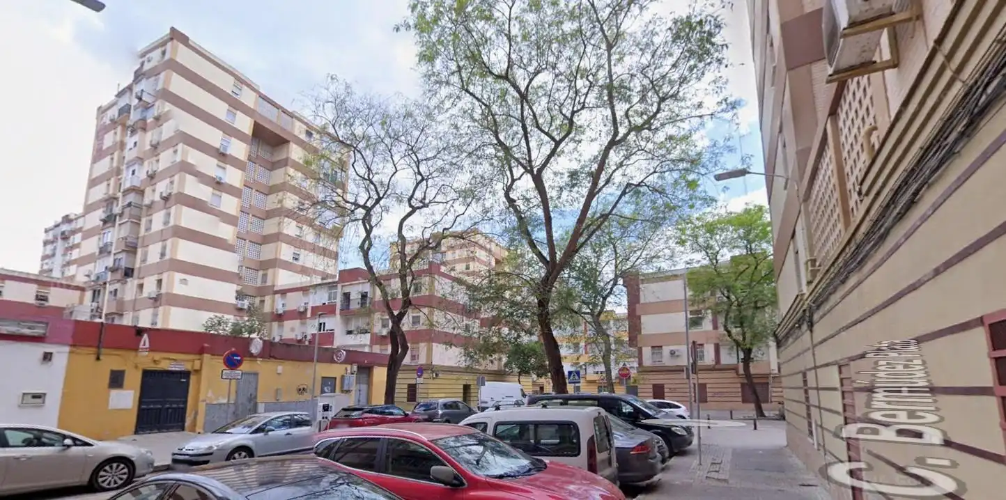 Flat with lift for sale in LINARES RIVAS (DE)