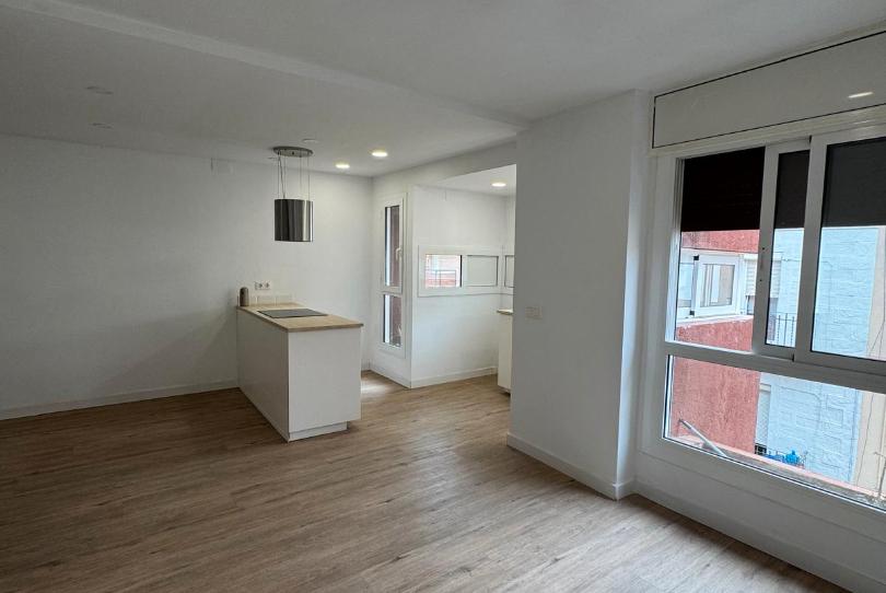 Photo 1 of Flat for sale in Carrer de Maragall, Sant Adriá Nord, Barcelona