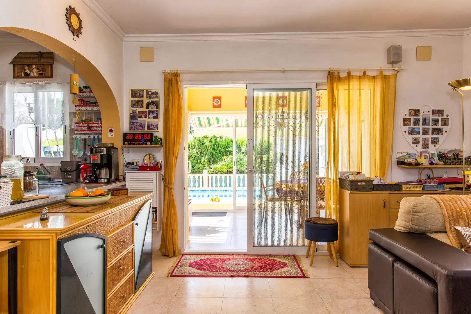 House with garden for sale in Urbanización COMETA III, imagen 2