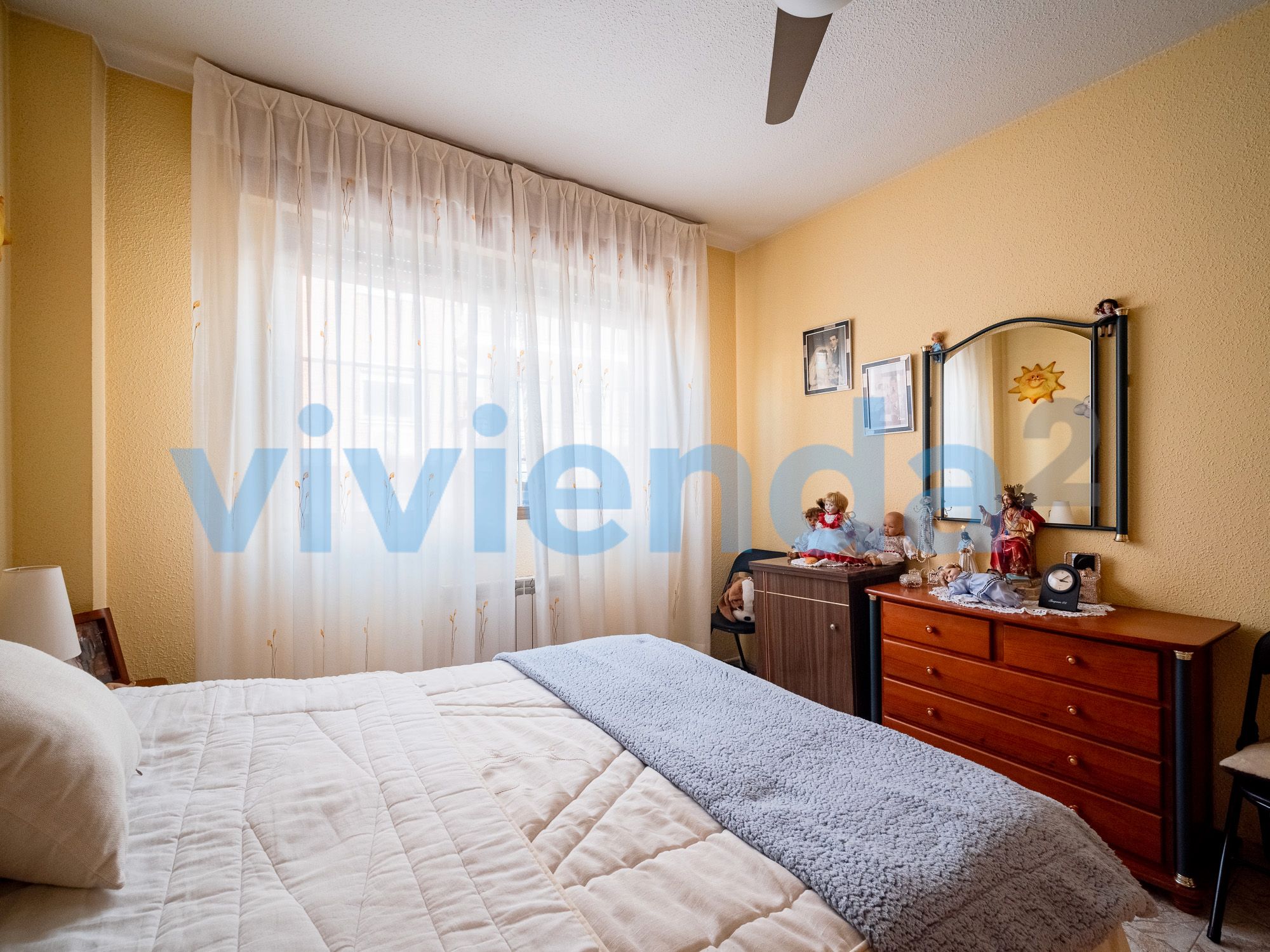 Bedroom of Flat for sale in  Madrid Capital  with Air Conditioner, Heating and Balcony