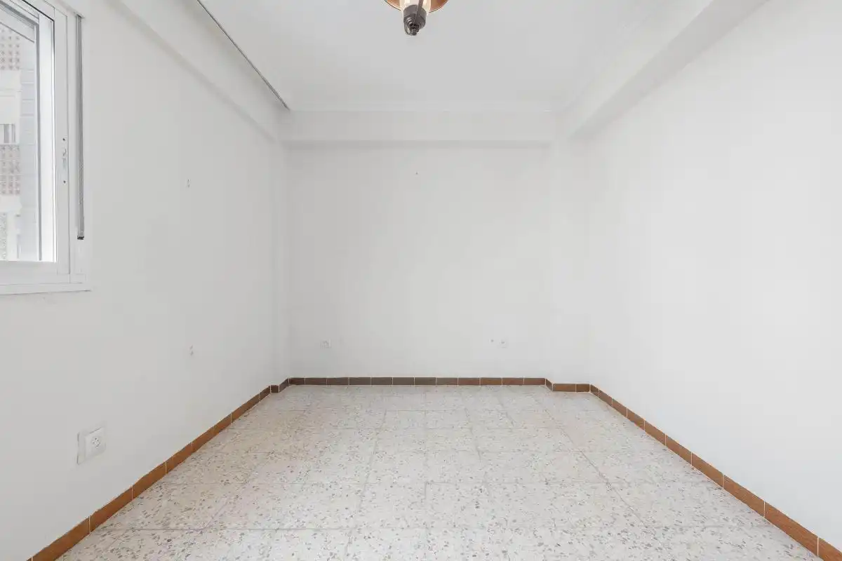 Flat for sale in Sevilla  with Air Conditioner, Heating and Private garden