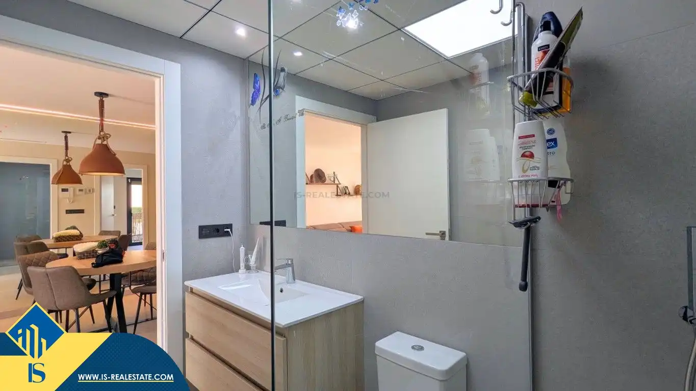 Bathroom of Flat for sale in Algorfa  with Terrace, Storage room and Furnished