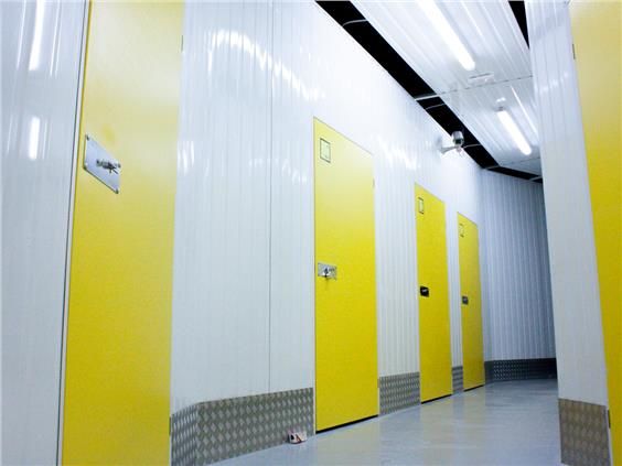 Box room to rent in  Zaragoza Capital  with Alarm