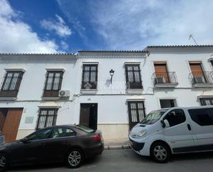 Vista exterior de Casa o xalet en venda en Osuna amb Jardí privat, Terrassa i Balcó