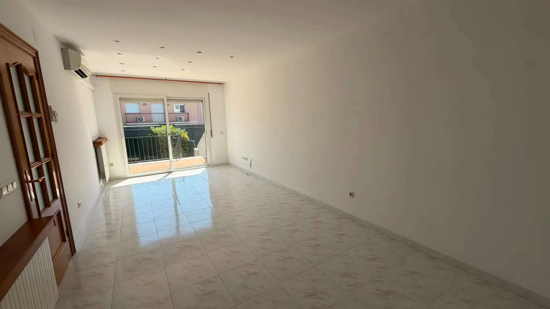 Living room of Detached homes for sale in Girona  with Air Conditioner, Heating and Private garden