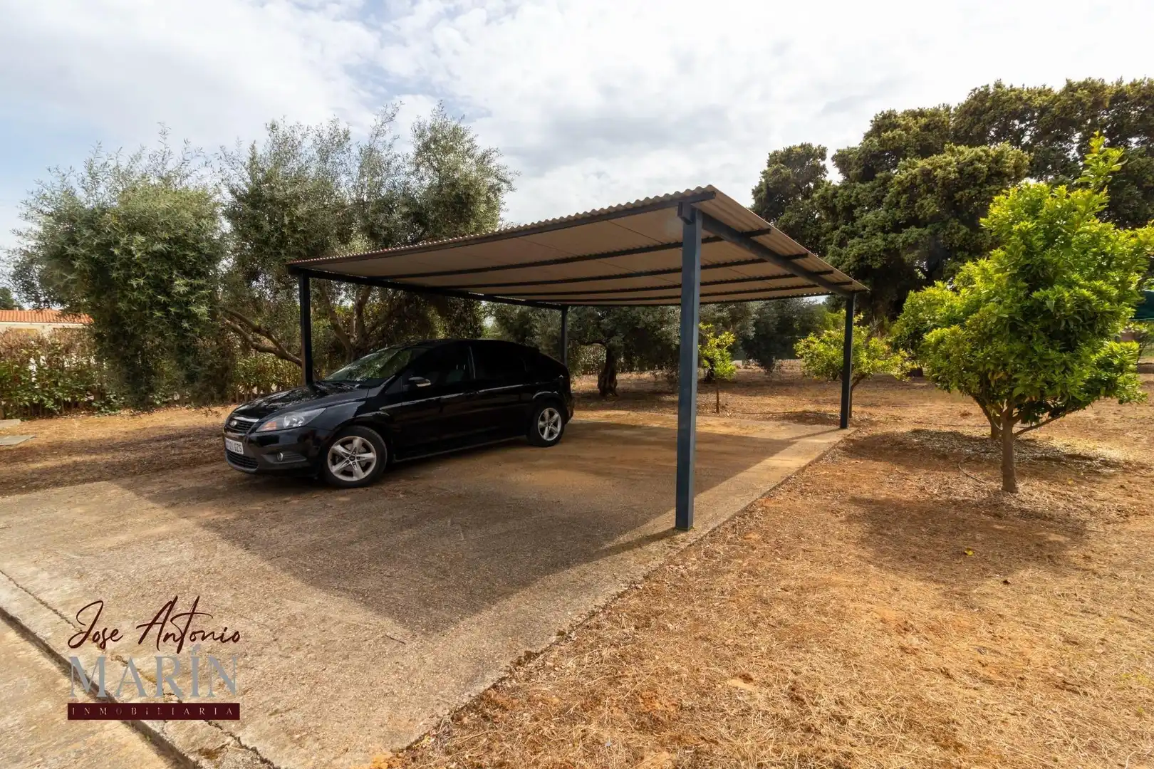 Parking de Casa o chalet en venta en Badajoz con Aire acondicionado, Jardín privado y Piscina
