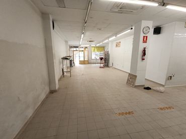 Local comercial en venda a La Zarzuela - San José - Belén