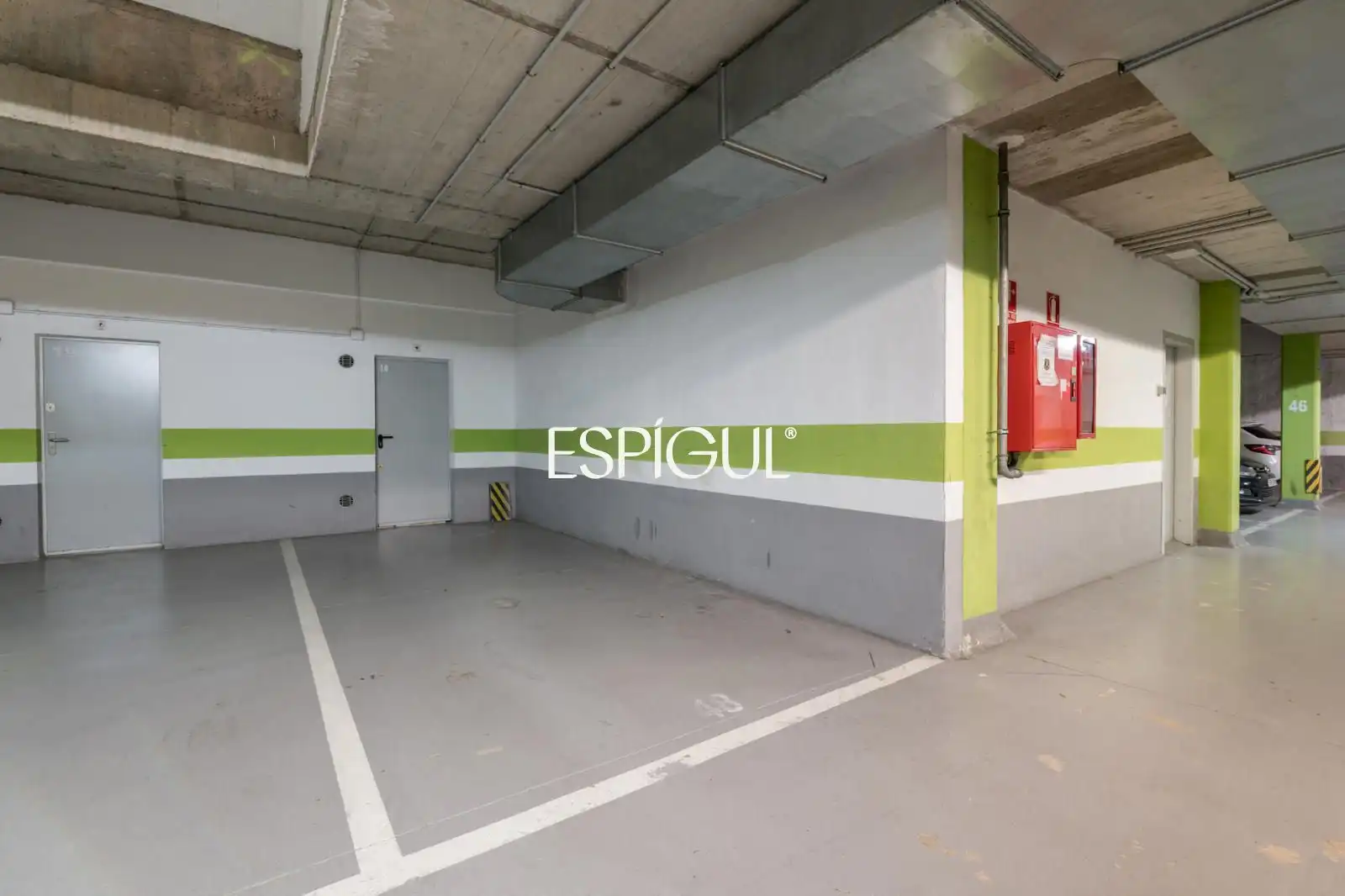 Parking of Flat for sale in Sant Cugat del Vallès  with Air Conditioner, Heating and Parquet flooring