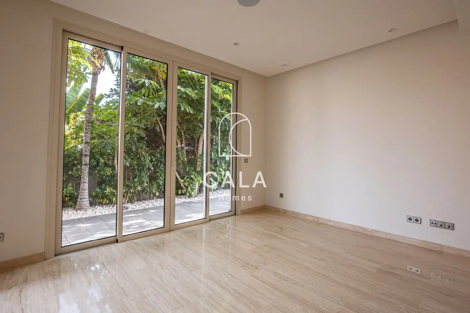 Garden of Houses for sale in Adeje  with Air Conditioner, Heating and Terrace