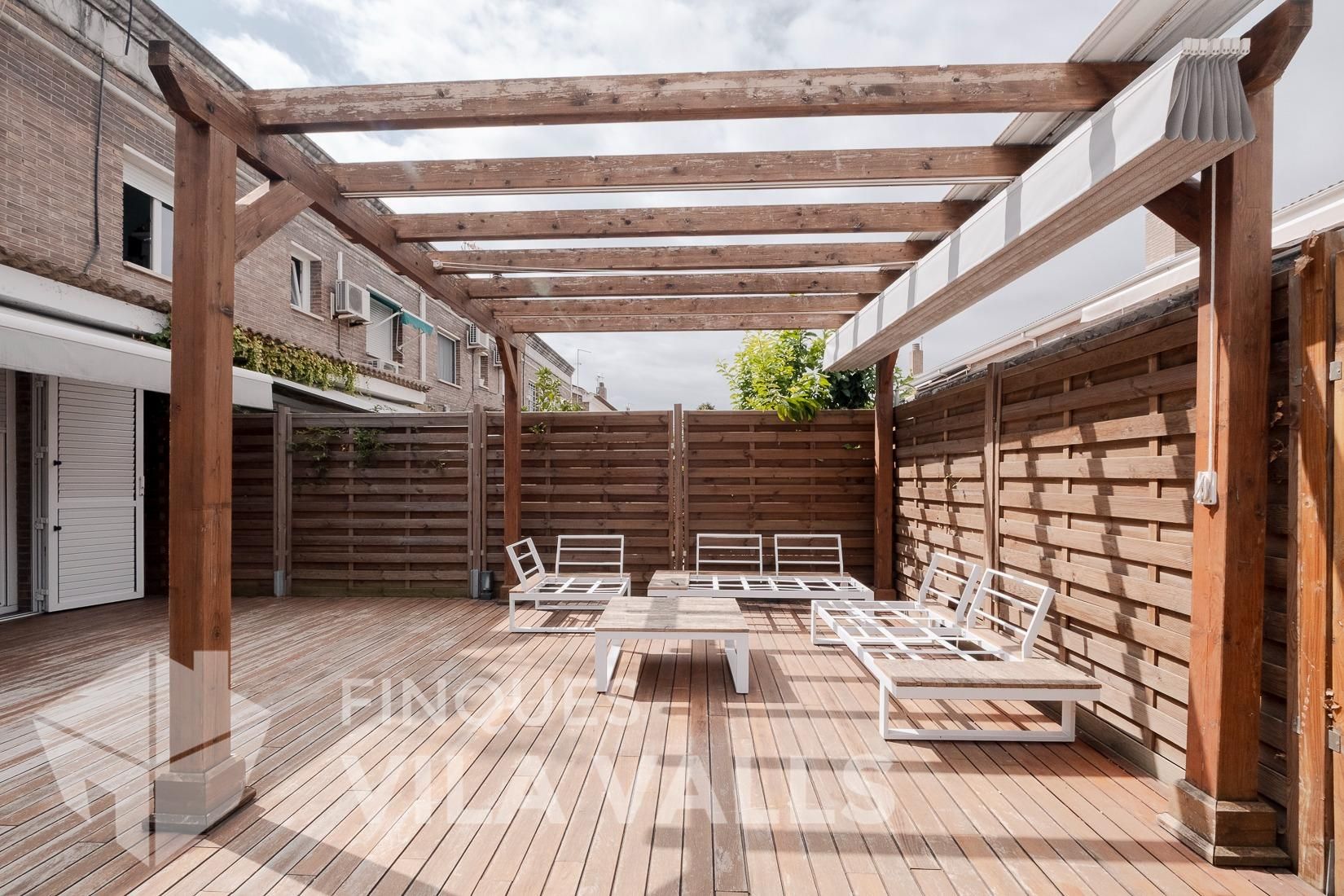 Terraza de Casa adosada en venta en Palau-solità i Plegamans con Aire acondicionado y Calefacción