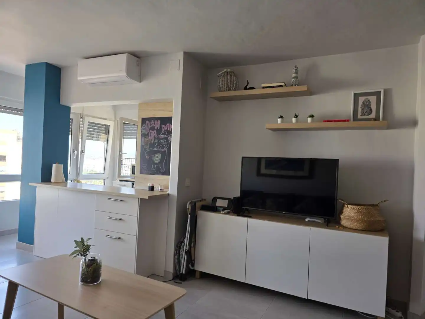 Sala d'estar de Apartament en venda en Torrox amb Aire condicionat, Calefacció i Piscina
