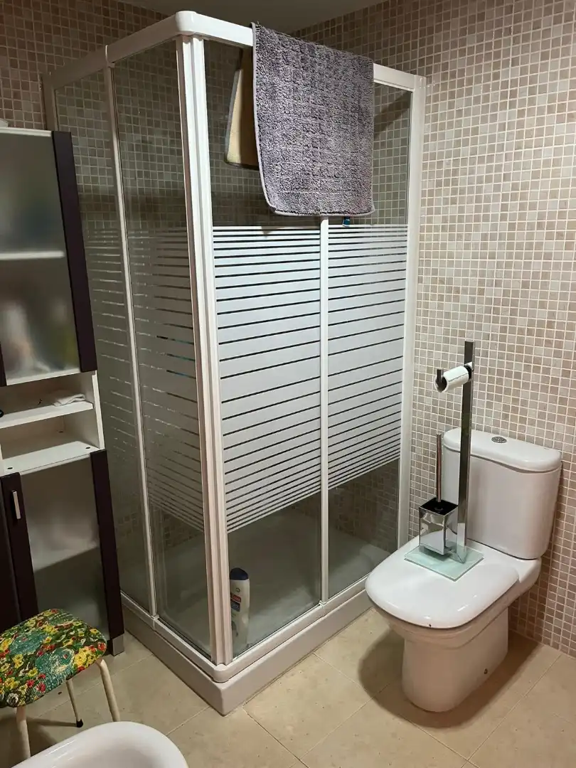 Bany de Apartament en venda en Gúdar amb Moblat