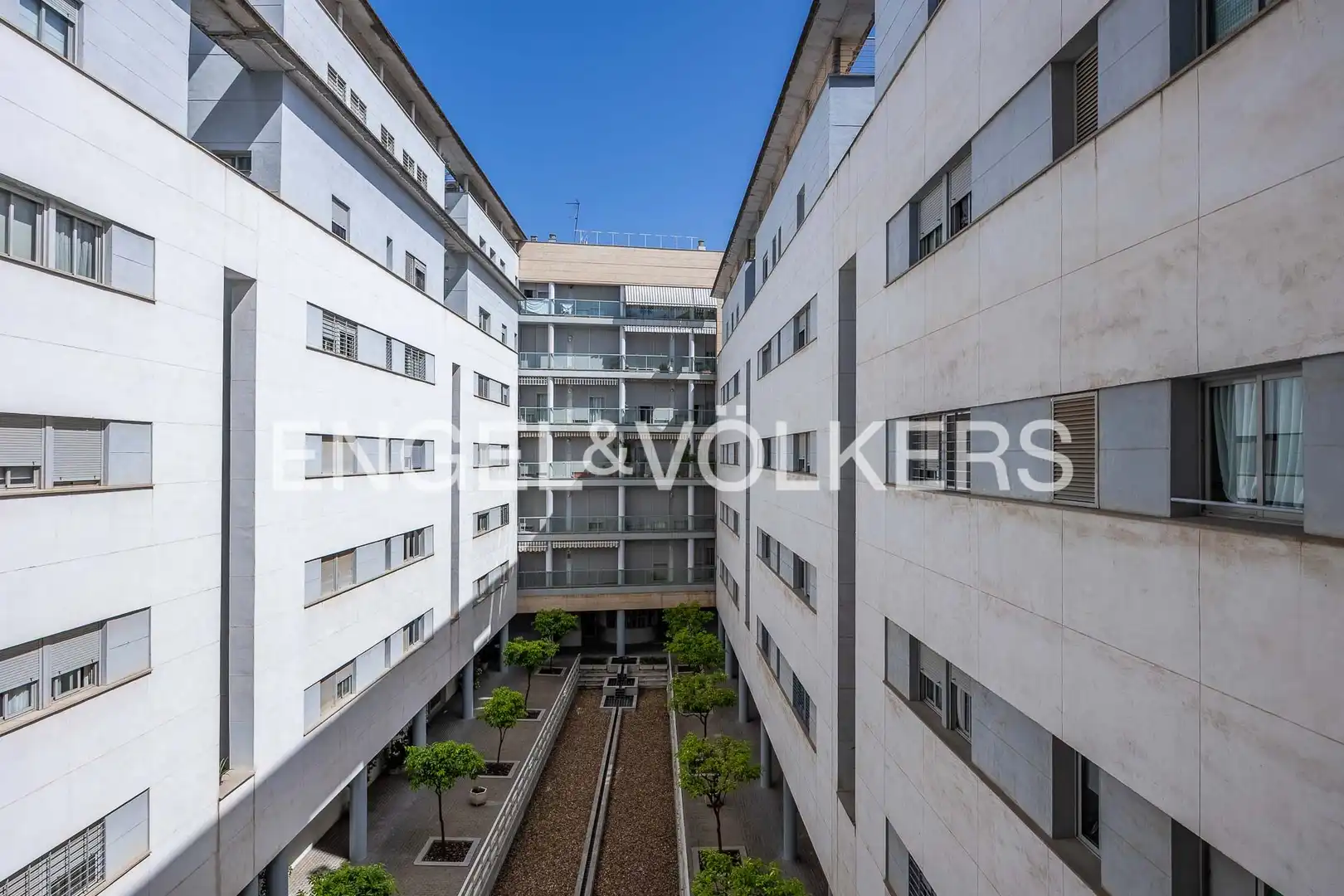 Exterior view of Flat for sale in Sevilla  with Air Conditioner, Heating and Terrace