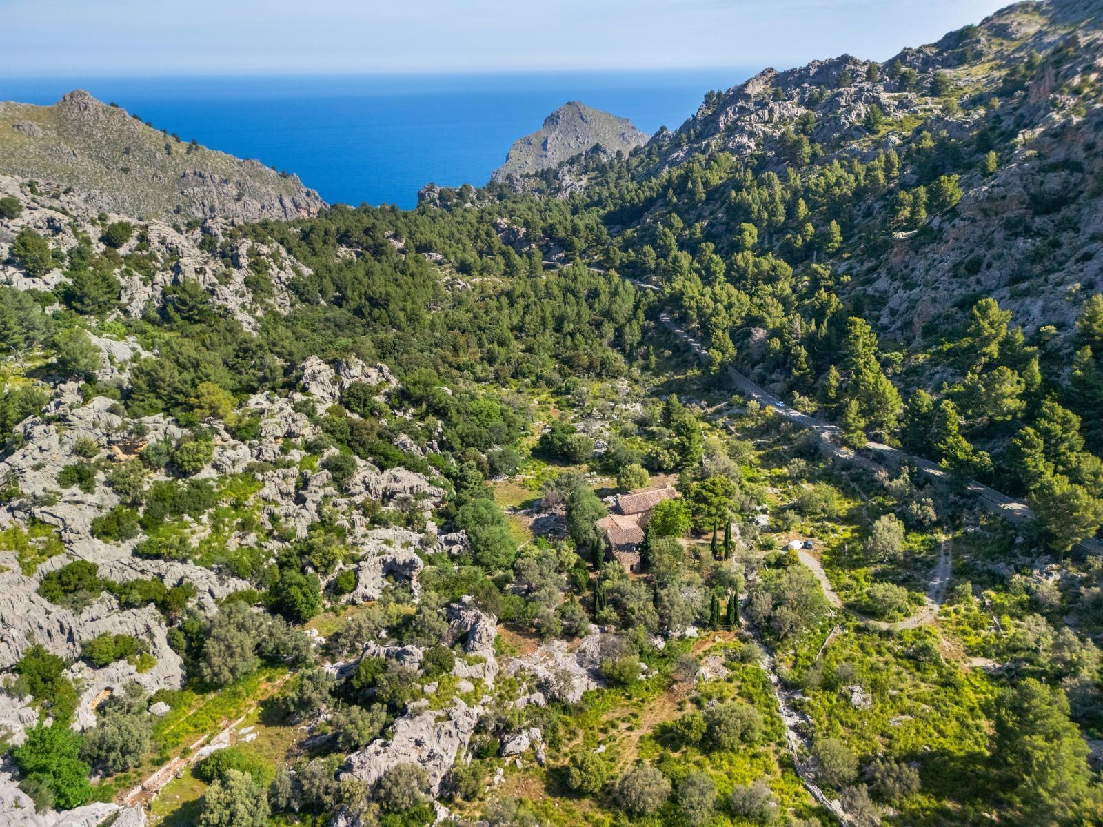 Finca rústica en venda en Escorca amb Jardí privat, Terrassa i Traster
