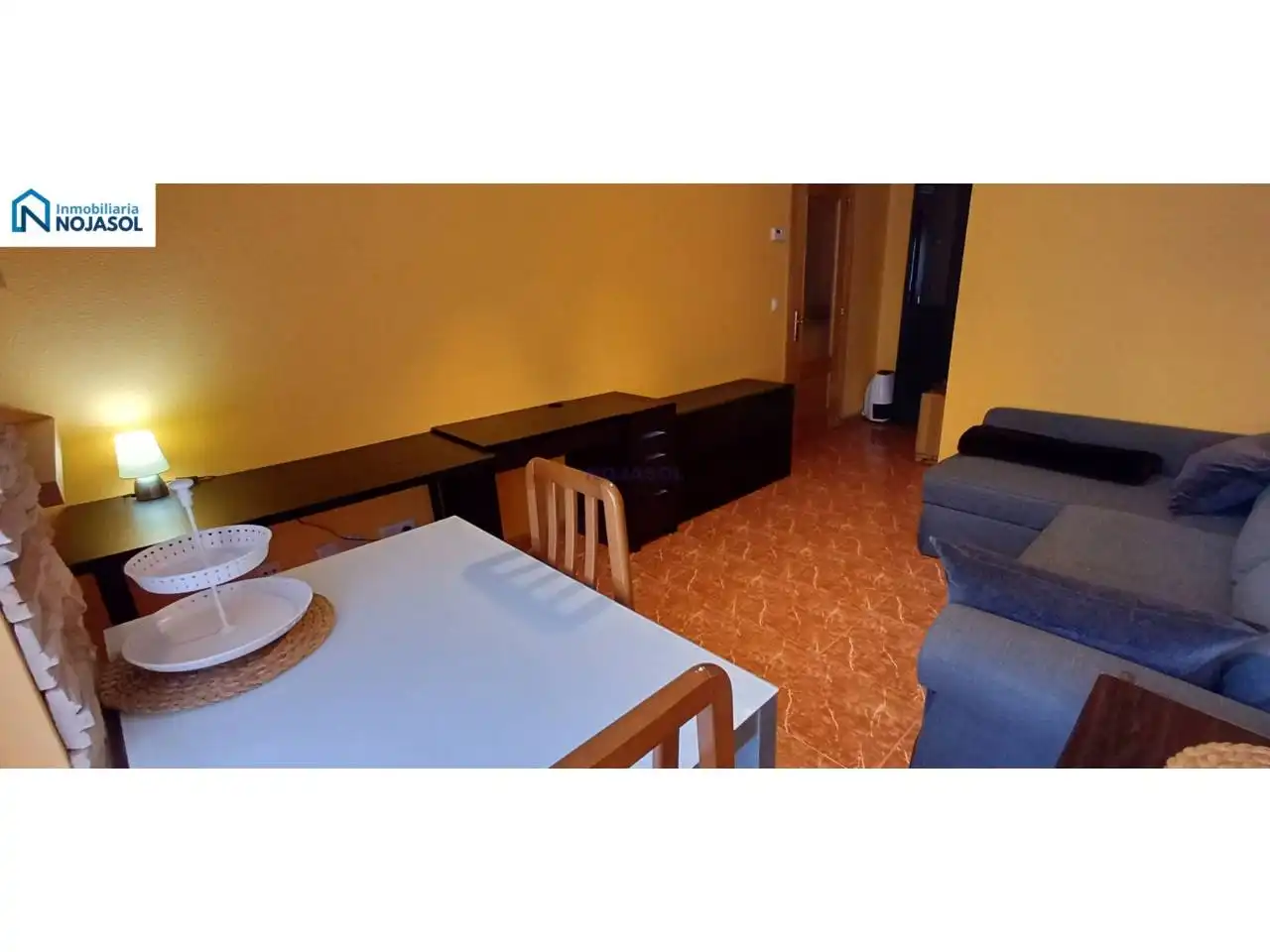 Dormitori de Apartament de lloguer en Arnuero amb Calefacció, Terrassa i Moblat