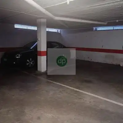 Parking de Apartamento en venta en Badajoz con Aire acondicionado, Calefacción y Jardín privado