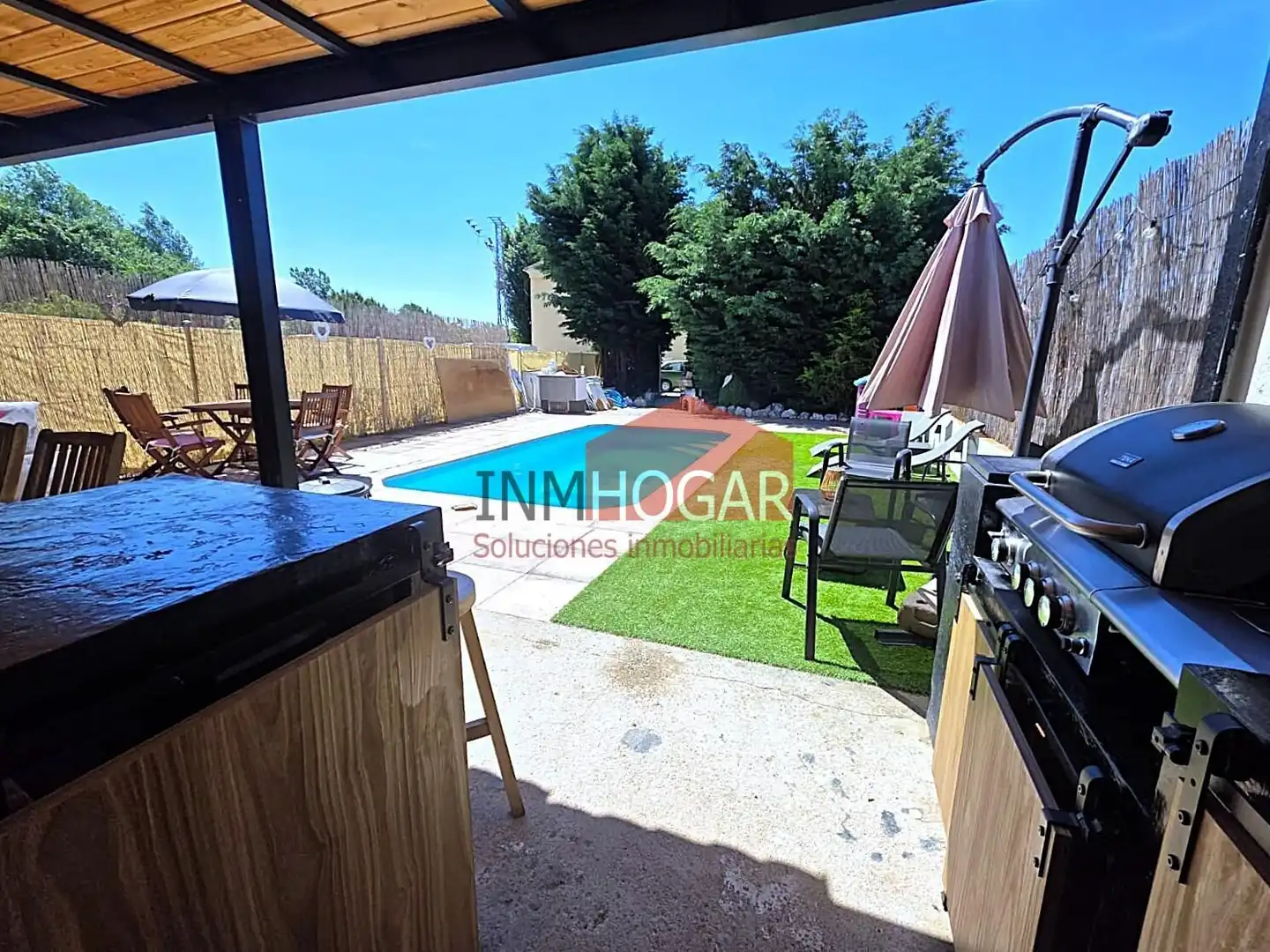 Piscina de Casa adosada en venda en Mediana de Voltoya amb Calefacció, Jardí privat i Piscina