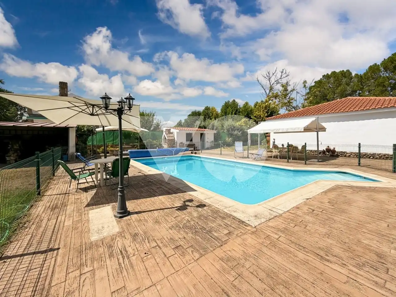 Piscina de Casa o chalet en venta en Illana con Calefacción, Jardín privado y Trastero