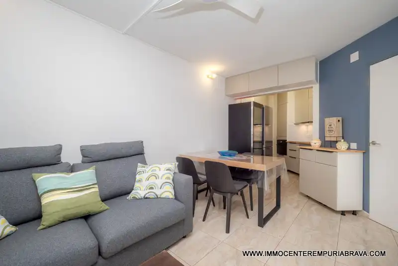 Sala de estar de Apartamento en venta en Empuriabrava con Aire acondicionado, Calefacción y Terraza