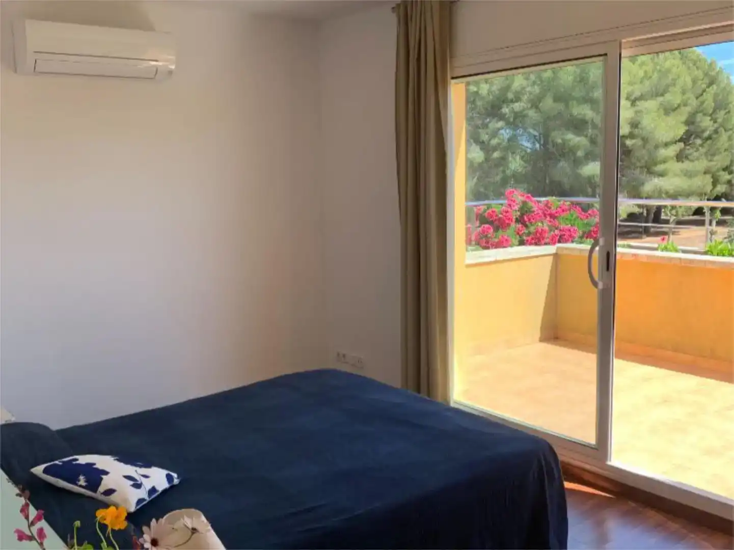Habitación de Piso en venta en Cubelles con Aire acondicionado, Jardín privado y Parquet
