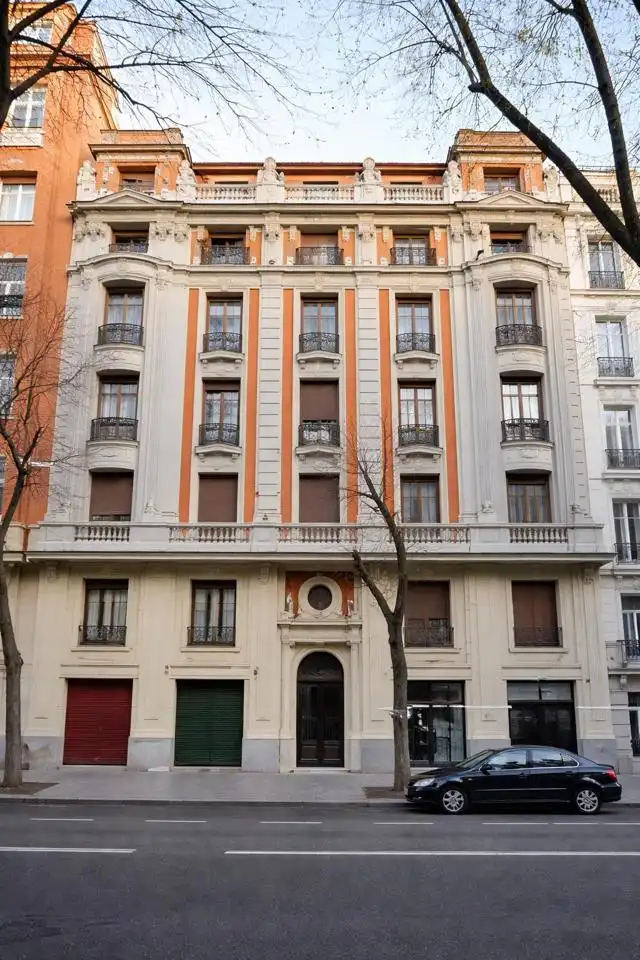 Außenansicht von Geschaftsraum zum Verkauf in Madrid