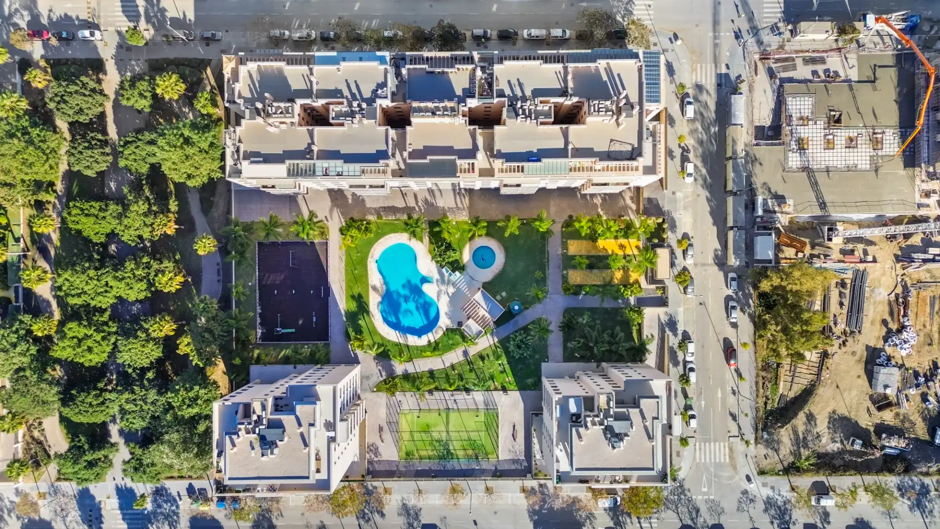 Außenansicht von Dachboden zum Verkauf in Vélez-Málaga mit Klimaanlage, Terrasse und Möbliert