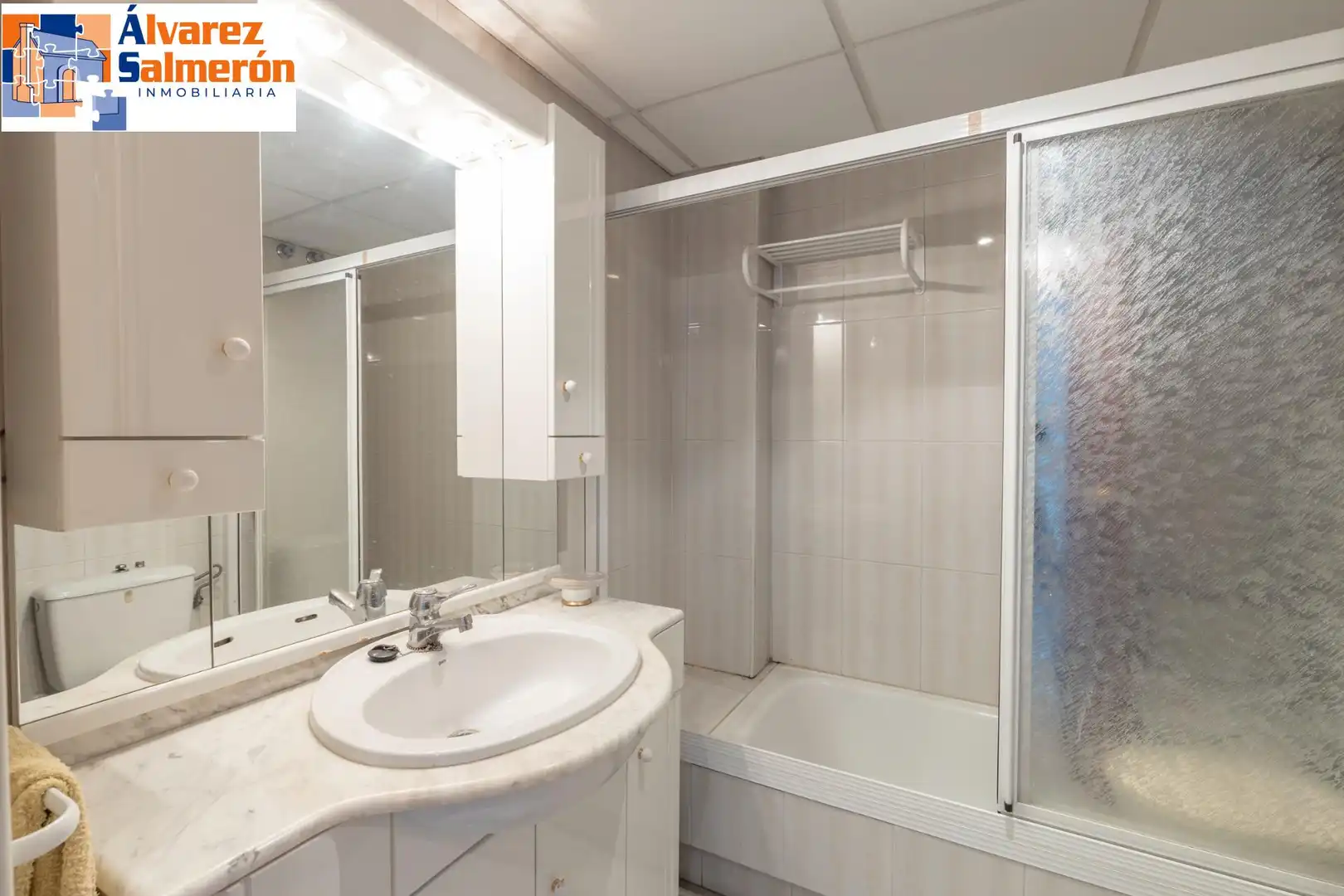 Bathroom of Detached homes for sale in Granada  with Heating, Terrace and Storage room