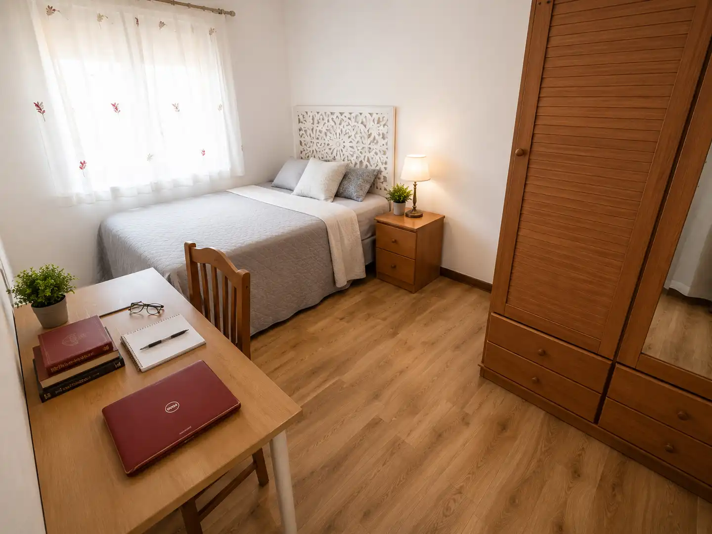 Habitación de Piso de alquiler en Santander con Calefacción, Terraza y Amueblado