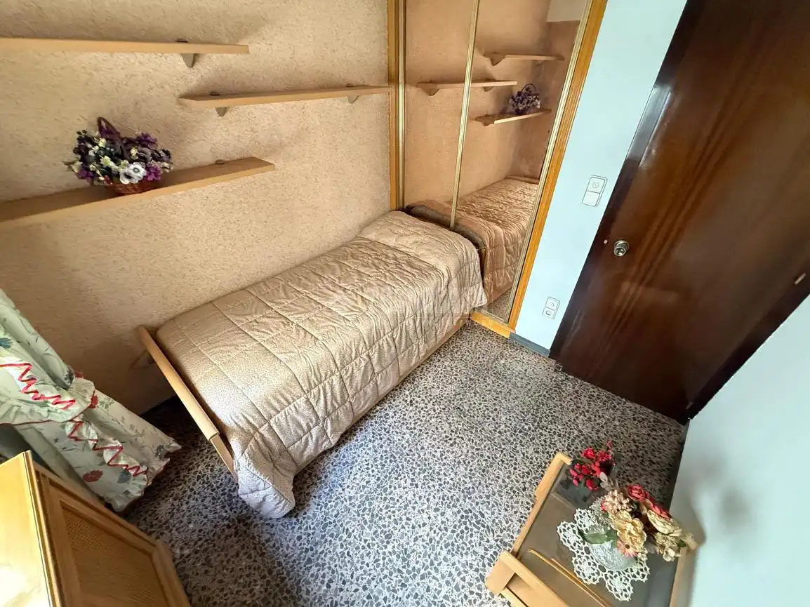 Bedroom of Flat for sale in Zaragoza  with Heating, Storage room and Furnished