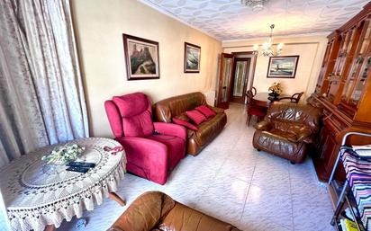 Living room of Flat for sale in Alaquàs  with Terrace and Balcony