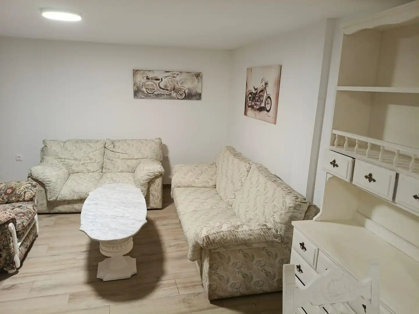 Sala de estar de Dúplex de alquiler en Ferrol con Aire acondicionado, Calefacción y Parquet