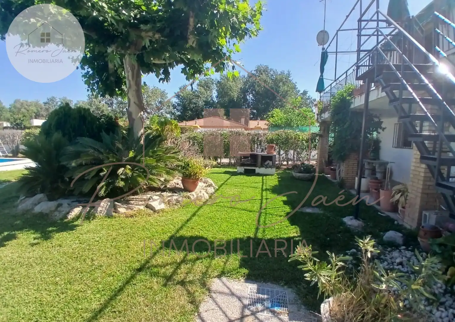 Garden of Houses for sale in Jaén  with Air Conditioner, Private garden and Terrace